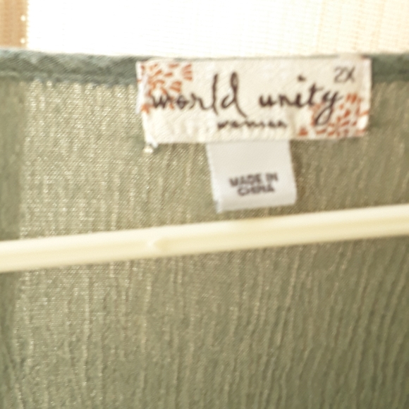 Top - Picture 4 of 4